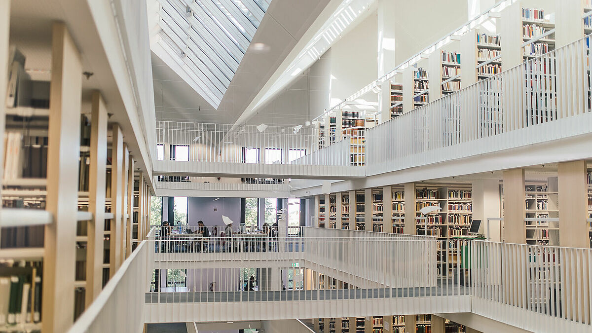 Impression aus der Bereichsbibliothek Impression aus der Bereichsbibliothek